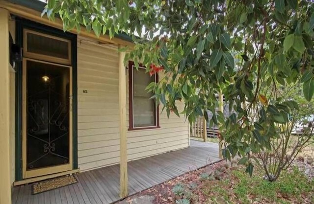 Pemberton - Self contained house