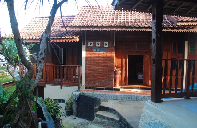 Penginapan BoB Home
