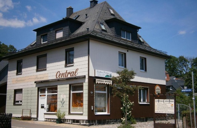 Pension Central