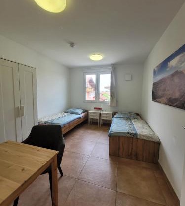 Pension Chen, 2 Doppelzimmer , EBK, separater Balkon