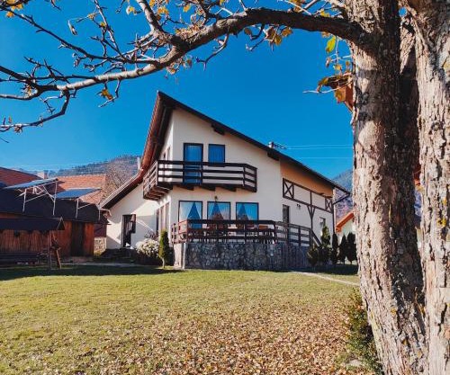 Pension Nea Marin