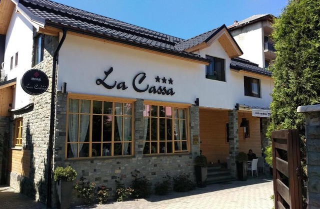 Pensiune Restaurant La Cassa