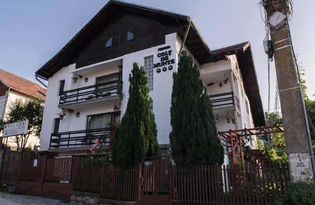 Pensiunea Colt de Munte