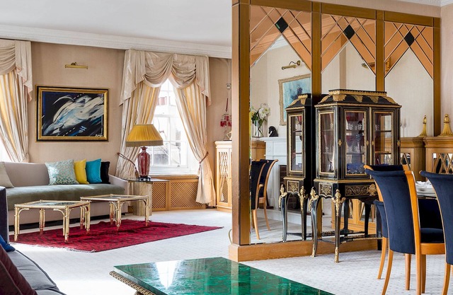 Penthouse 3-bed 3-bath on Marble Arch