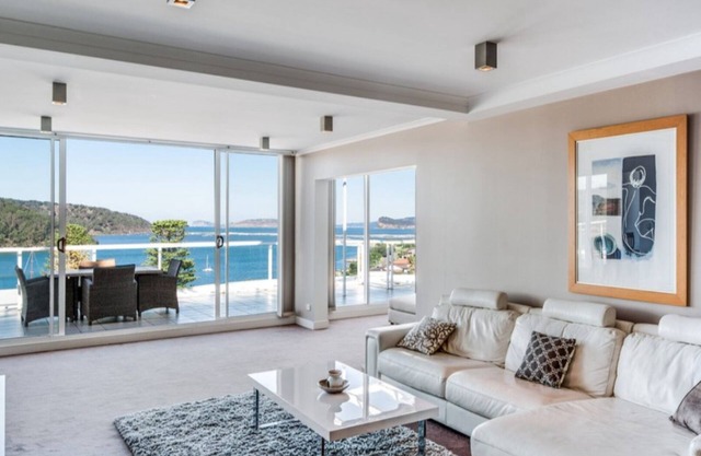 PENTHOUSE 707 - 4 Bedroom Oceanview Penthouse