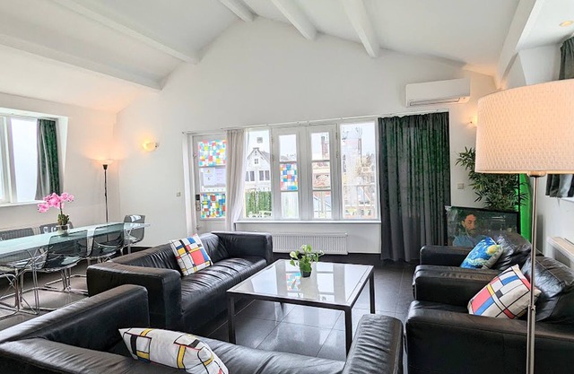 Penthouse Apartment with Balcony in Amsterdam Center