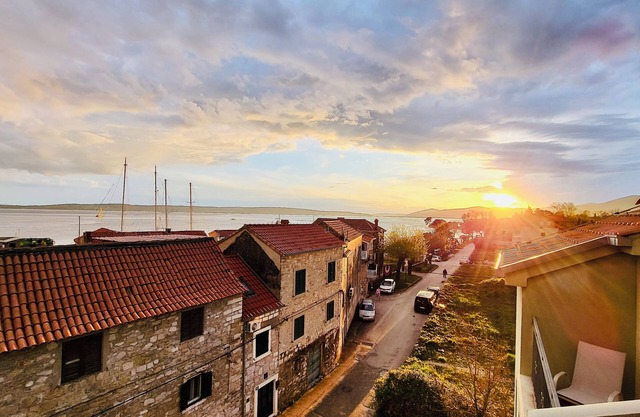 Penthouse Apartment with Sea View – 50m to Beach
