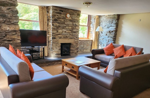 Penthouse Apartment - Sleeps 8 - River View