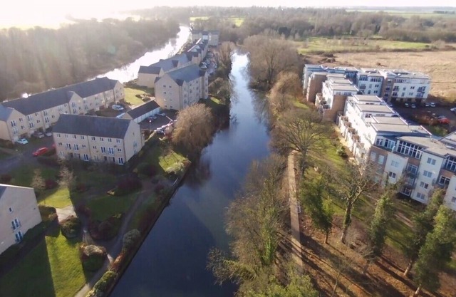 Penthouse Apartment on the River - Little Paxton