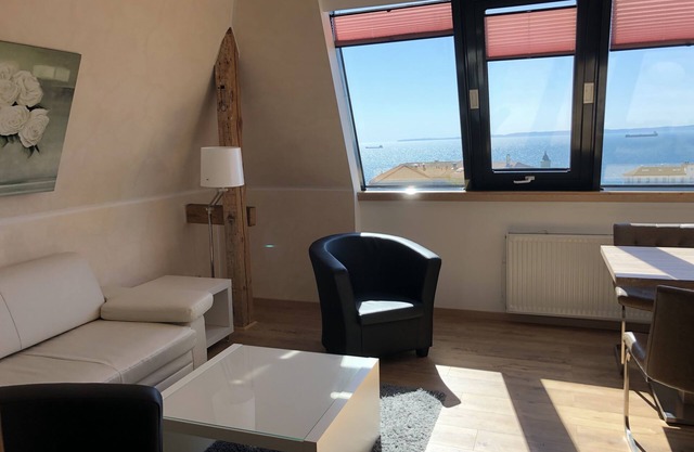 Penthouse-Apartment-Private Bathroom-Sea view
