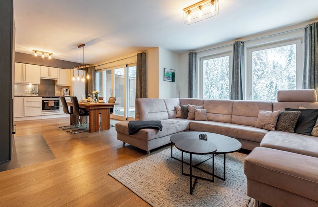 Penthouse with terrace in prime location