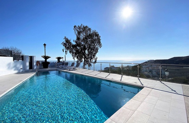 Penthouse Balcon del Mar Deluxe 3 by Casasol