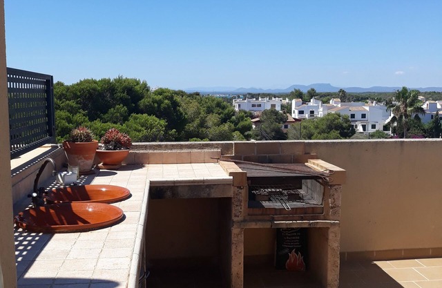 Penthouse: Private terraces with Bbq, shower and great view.WIFI, A/C, TVsat