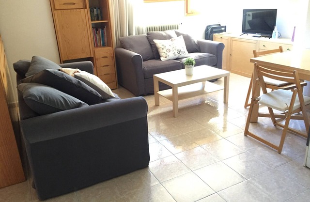 Penthouse in Biescas with pool, tennis and barbecue