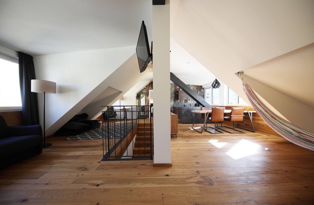 Penthouse mit Blick auf die Berge
