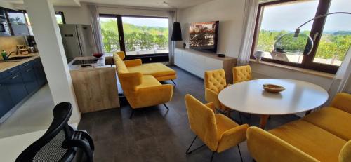 Penthouse mit Whirlpool, Traumblick und großer Dachterrasse