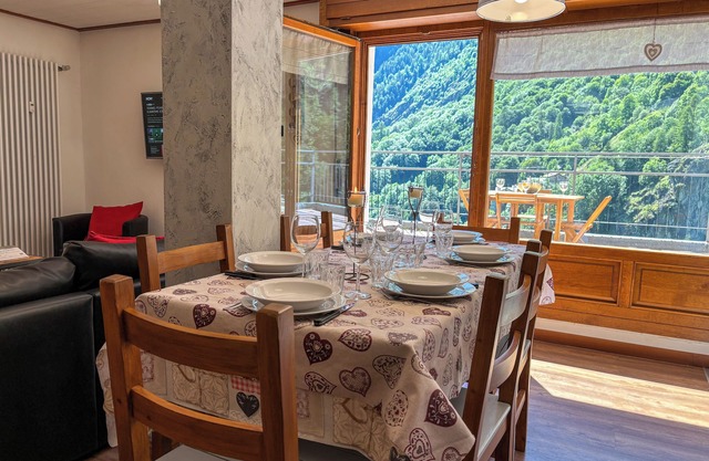 Penthouse overlooking charming, quiet, spacious living room, three bedrooms