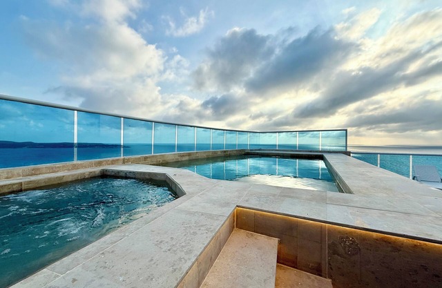Penthouse Private pool Ocean view Beach 1803