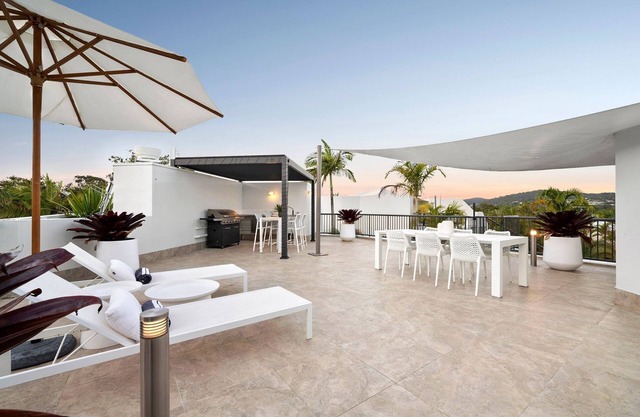 Penthouse with private roof top terrace, exclusive use in NOOSA!
