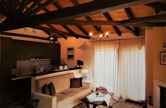 Penthouse with stunning panoramic views of the imposing rocks of Meteora.