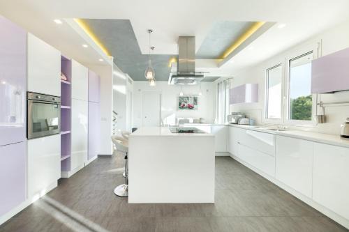 Penthouse18 Riccione - Jacuzzi on Master Bedroom