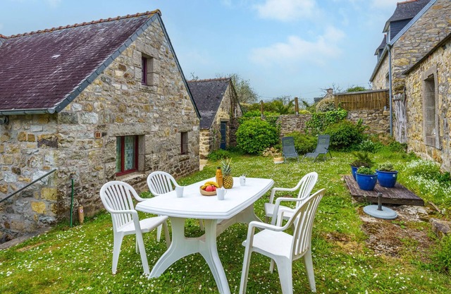 Penty Landromiou by Interhome