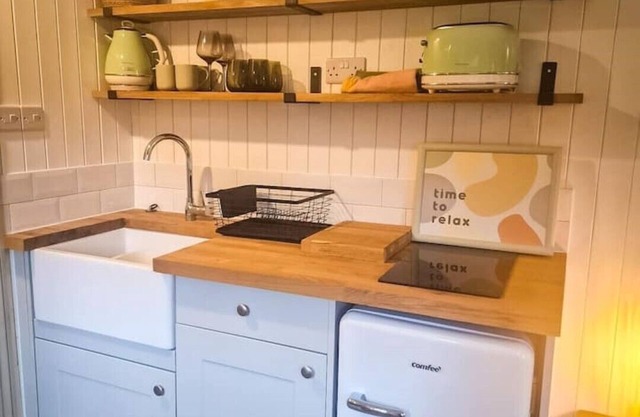 Peppers Pocket Shepherds Hut