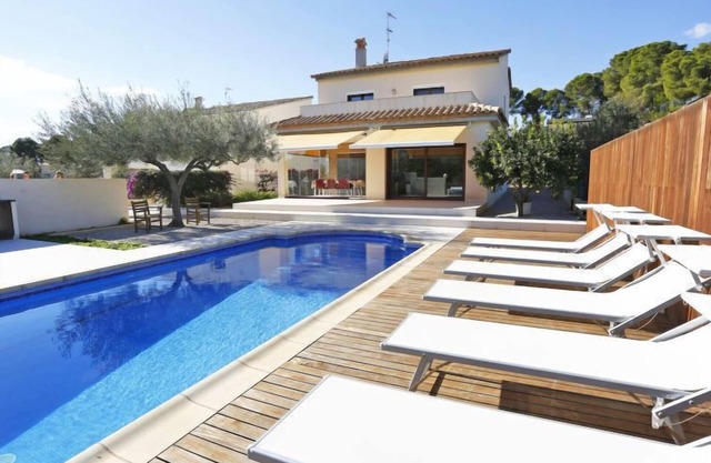 Perales by Interhome