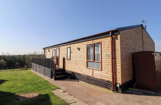 PERCY WOOD COUNTRY PARK, pet friendly in Swarland