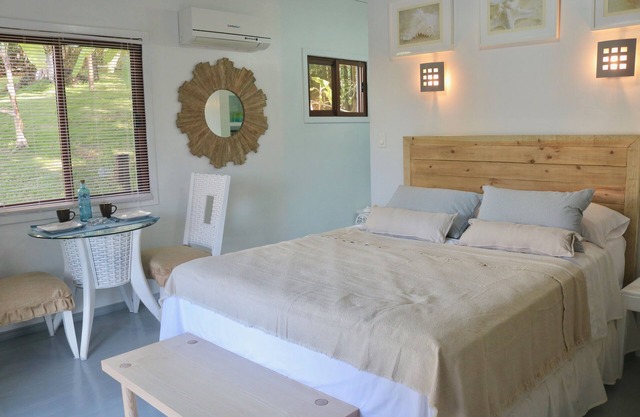 Perfect bungalow for a perfect hideaway, just a few steps from the best WB beach