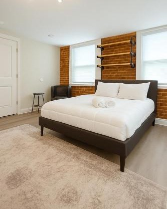 Perfect Downtown Stay Yale Walk Sallys Apizza