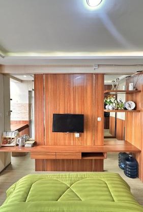 Perfect Escape Studio Daily Staycation Netflix & City View at Bale Hinggil Apartments