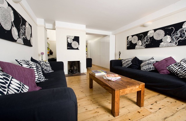 Perfect family, friends, New Forest cottage near beach. newforestcottages.org