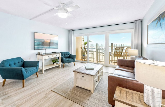 Perfect for Families - Oceanfront Ground Floor Condo w/Large Heated Pool! 🏖️