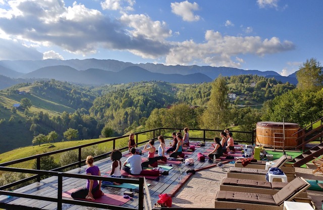Perfect for - intimate wedding, a college reunion, birthday party & hikes.