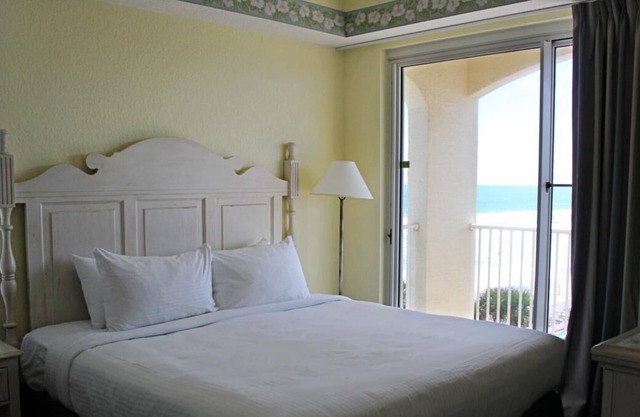 Perfect Getaway! BBQ and Picnic Facilities, Surfing, Pool, Near Parks