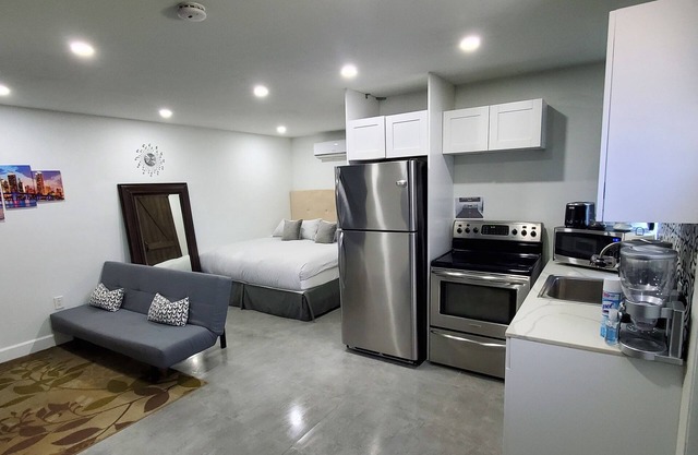 Perfect Guest house/studio just 15mins drive to the beach for a relaxing getaway