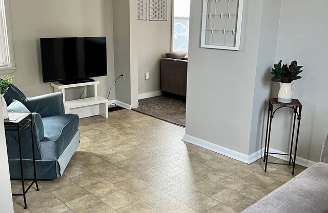 Perfect Location in TRF!
