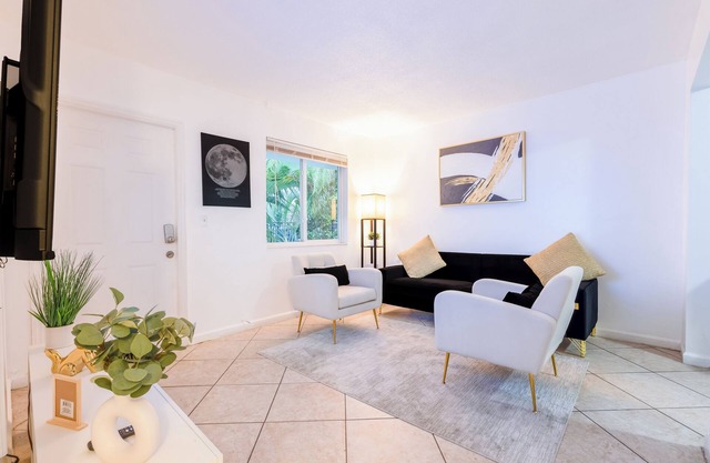 Perfect Miami Retreat City Skyline & Garden View