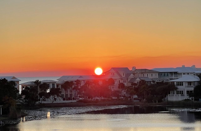 Perfect Romantic Beach Getaway!