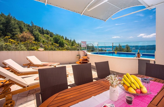 Perfect sea view apartment with private and heated pool!