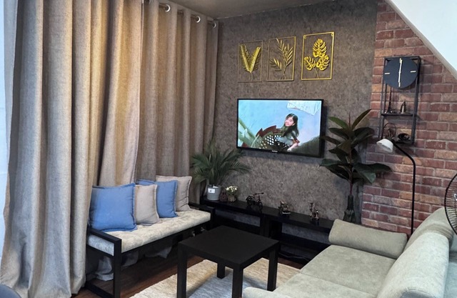 Perfect Staycation for Family and Friends, near the Beach and Islands.