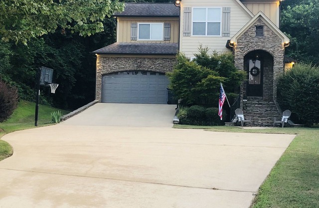 Perfect weekend rental! Sleeps 10!