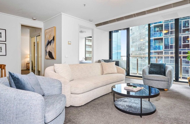 Perfectly Styled Urban Retreat in Southbank