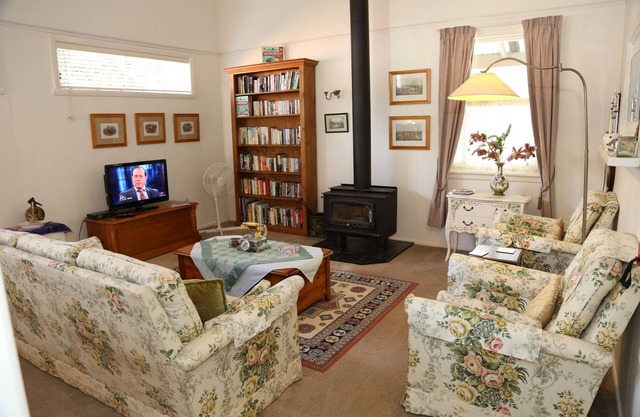Perkins Place Cottages of Jamieson Victoria