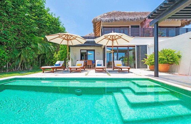 Perla in Porta Fortuna by Personal Villas - Beautiful Pool and Ocean Views
