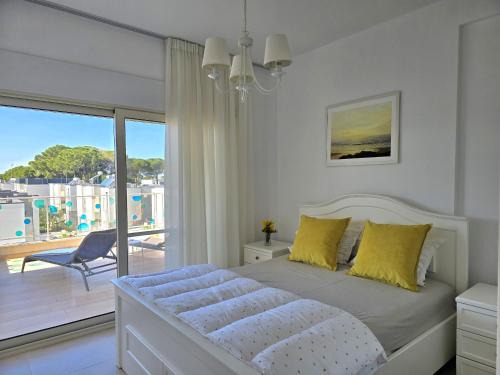 Perla Modern Penthouse 272