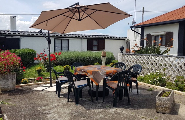 Pet- and biker-friendly vacation apartment with terrace in a quiet location