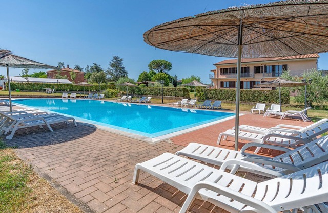 Pet friendly apartment in Castiglion del Lago PG with outdoor swimming pool