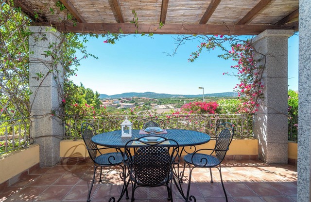 Pet-Friendly Villa Athena with Wi-Fi, Garden & Terrace